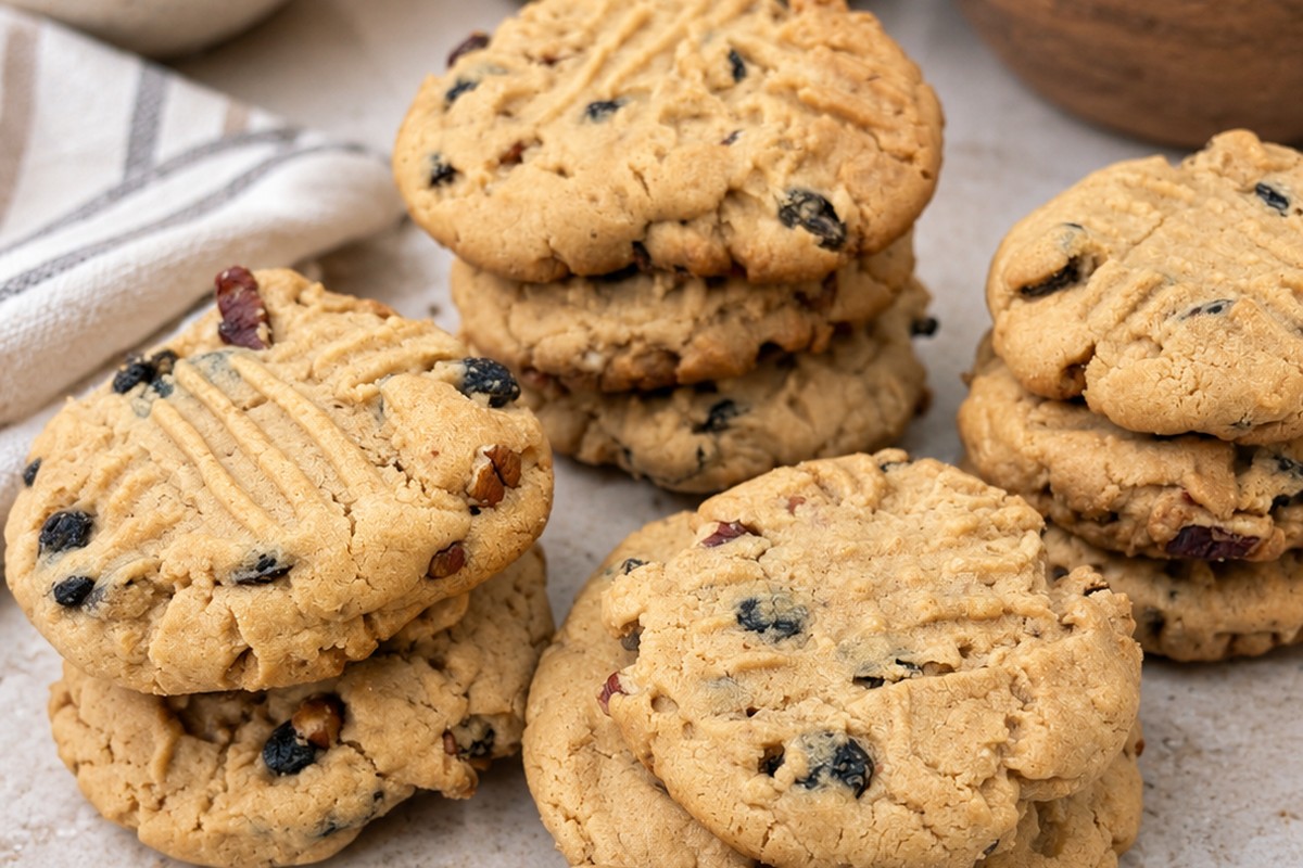 Peanut butter raisin cookies, a Henry's Notebook entry on building a farmers market menu